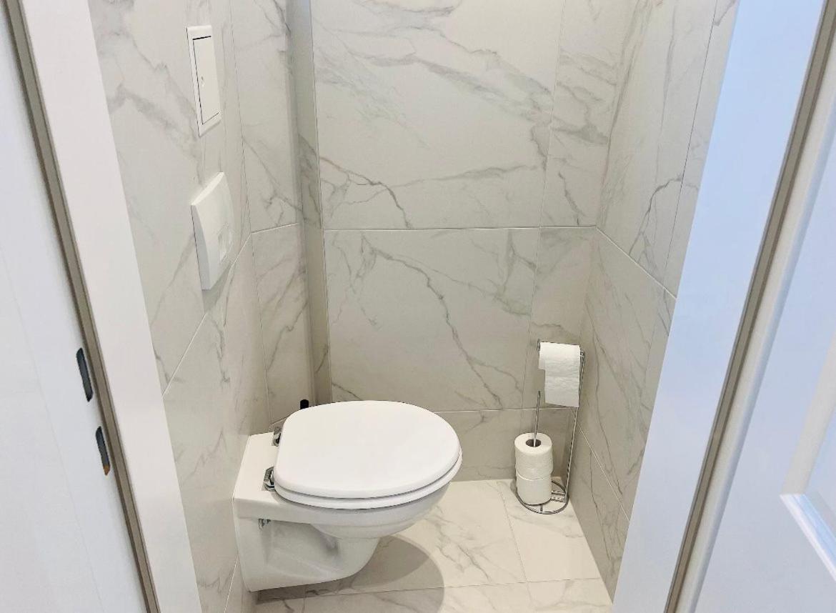 Zeus Design Apartment Erlach #62 Вена Экстерьер фото